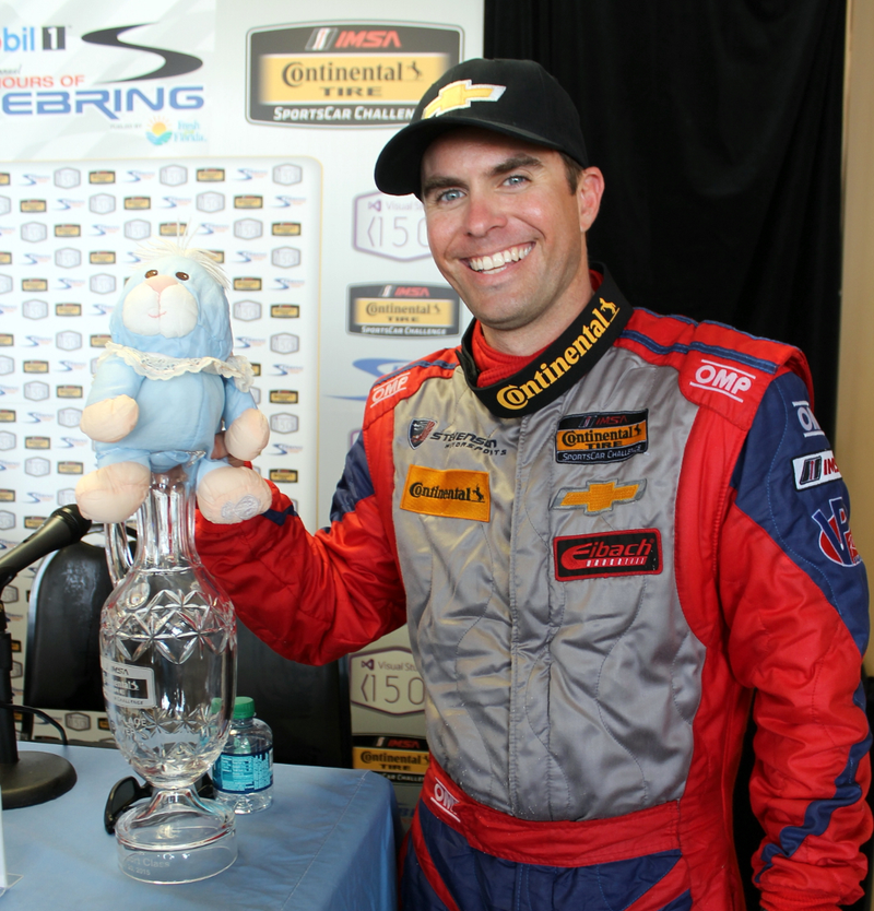Illustration for article titled Racing Drivers With Easter Bunnies Are The Best Thing Ever